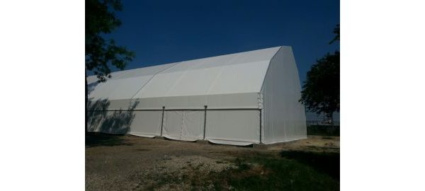 Acoperire teren sport - structura metalica