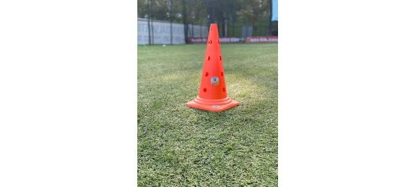 Con (jalon) 40 cm, cu gauri